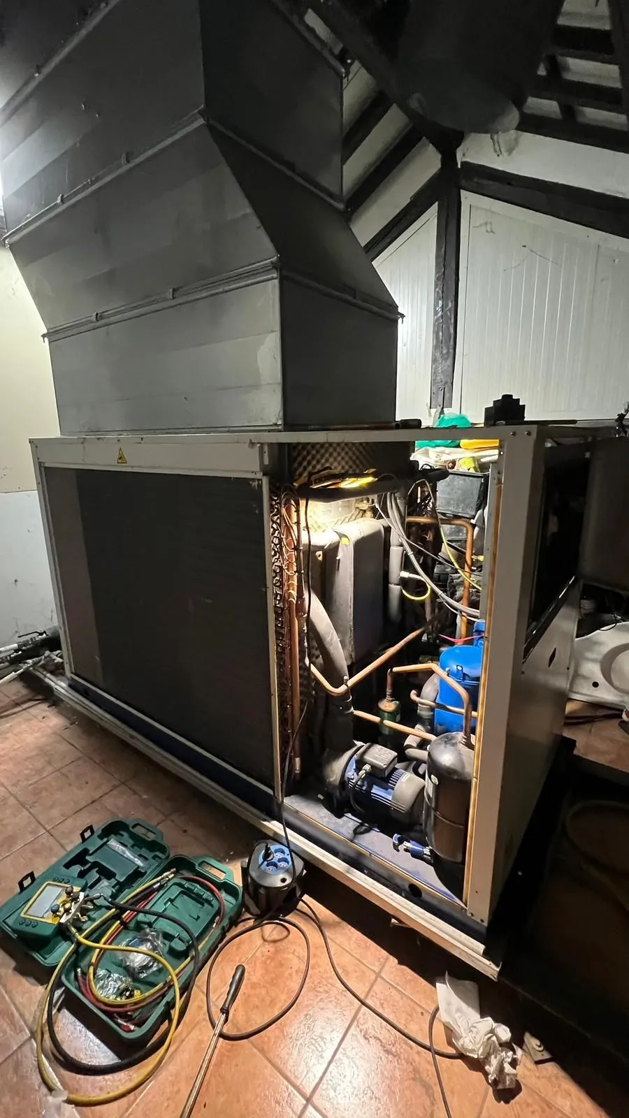 Impianto di refrigerazione per applicazioni industriali